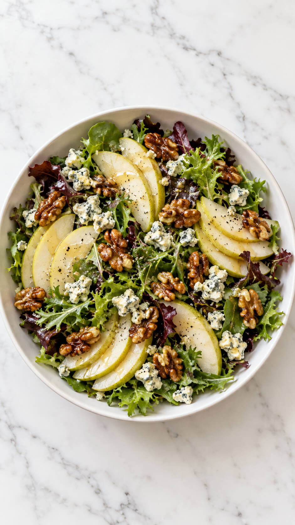 Pear and Gorgonzola Salad