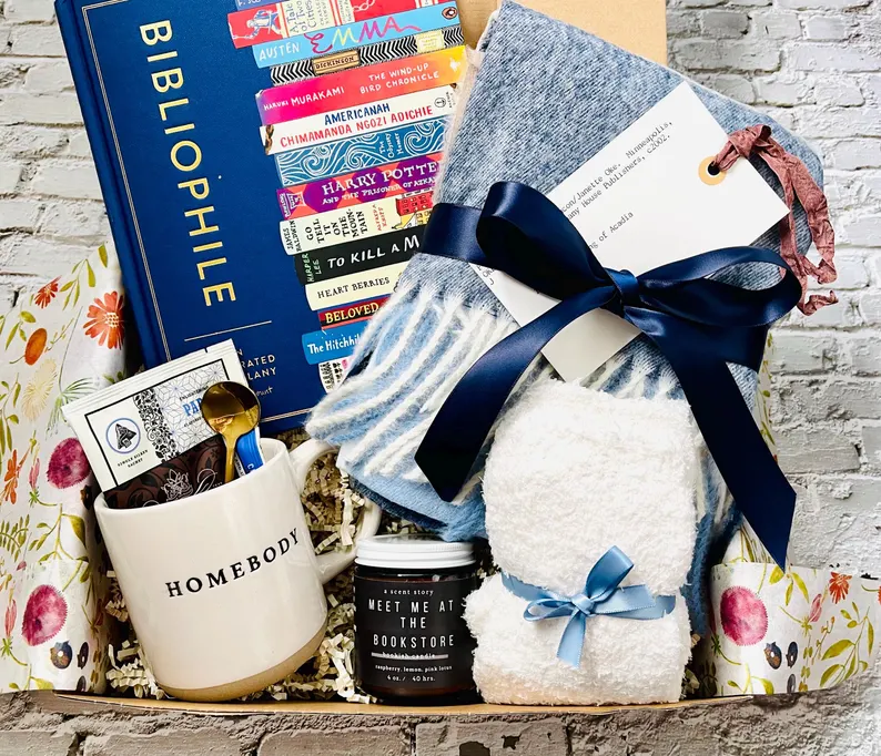 Book Lovers Basket