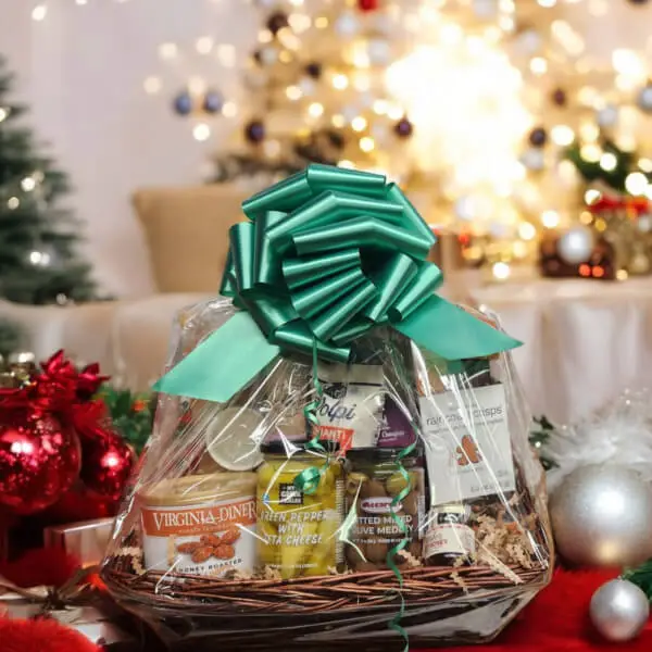 Charcuterie Gift Basket 600x600 1